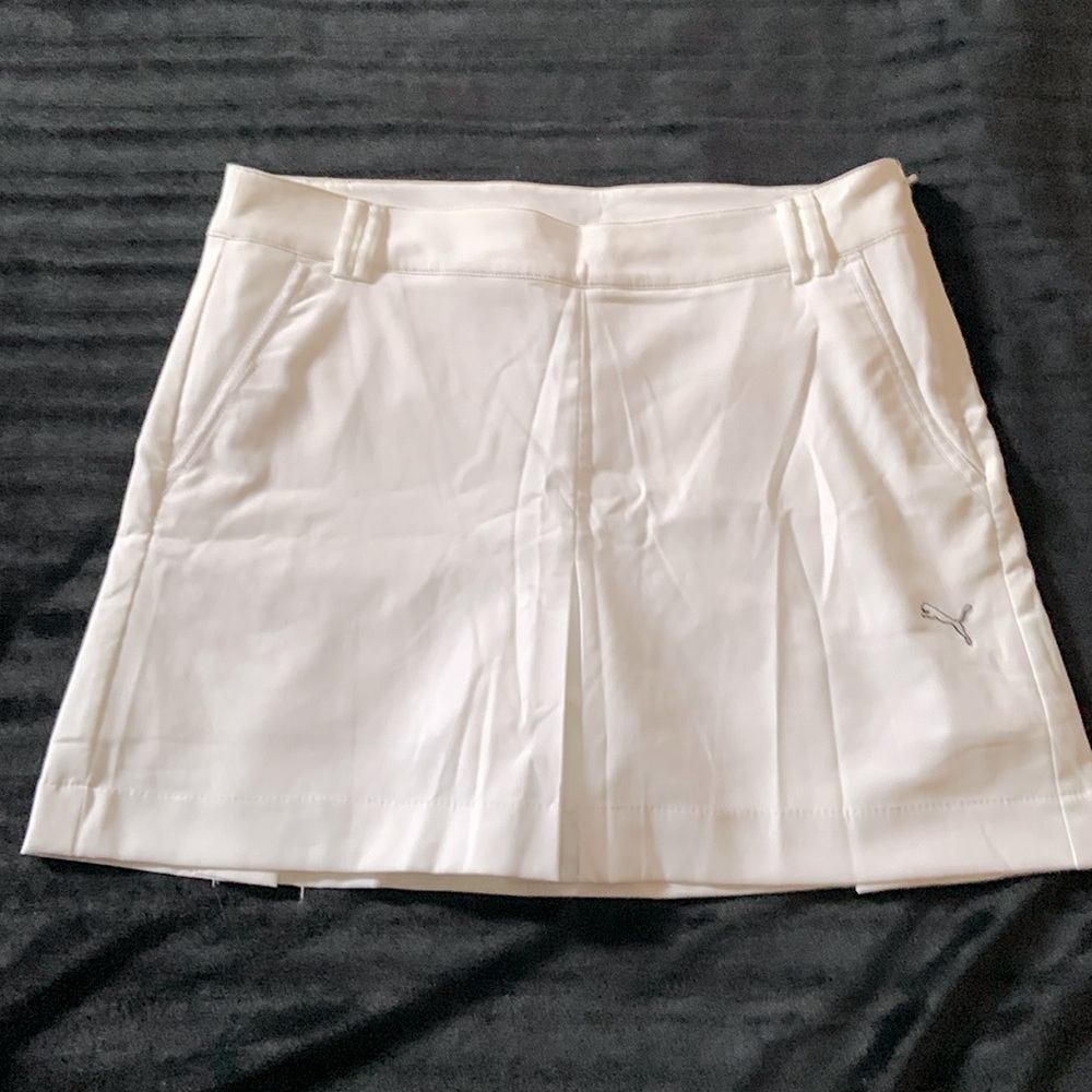 Puma Golf tech skirt, skort size 12 white new with tag